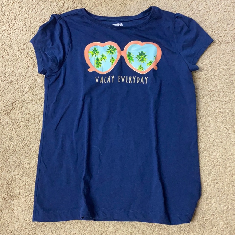 Blue shirt with sunglasses